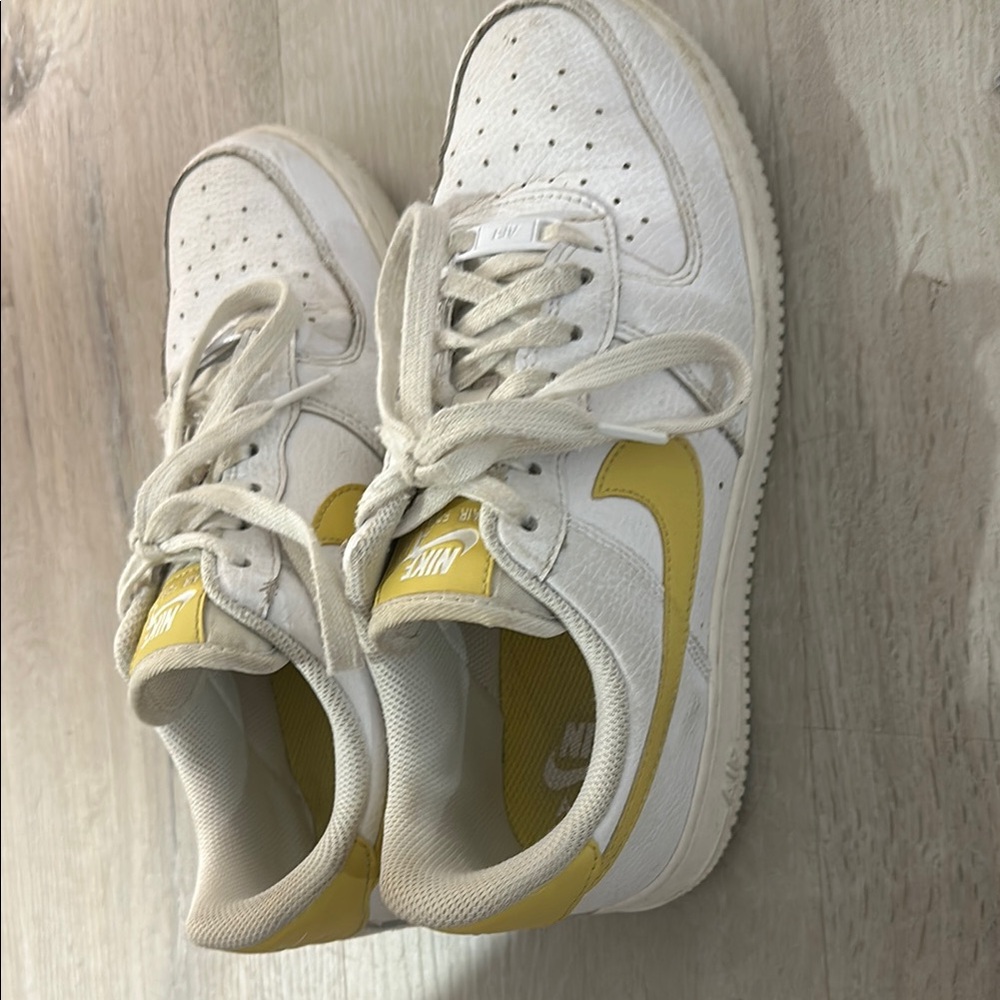 Nike White and Yellow Sneakers